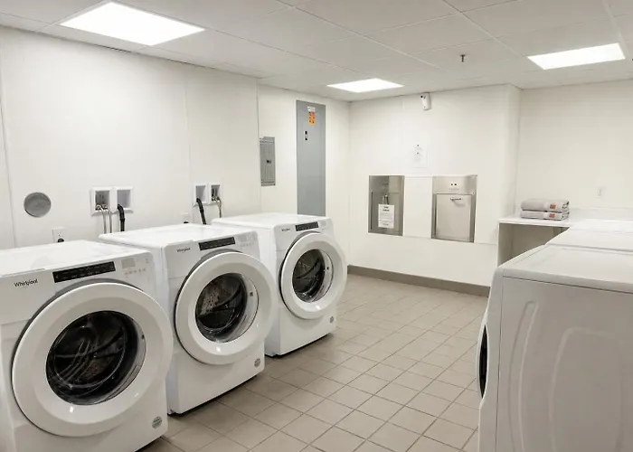 Apartment Amenity Rich Spacious King *